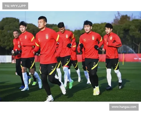 中国国足迎战日本队关键对决聚焦实力较量与胜负悬念